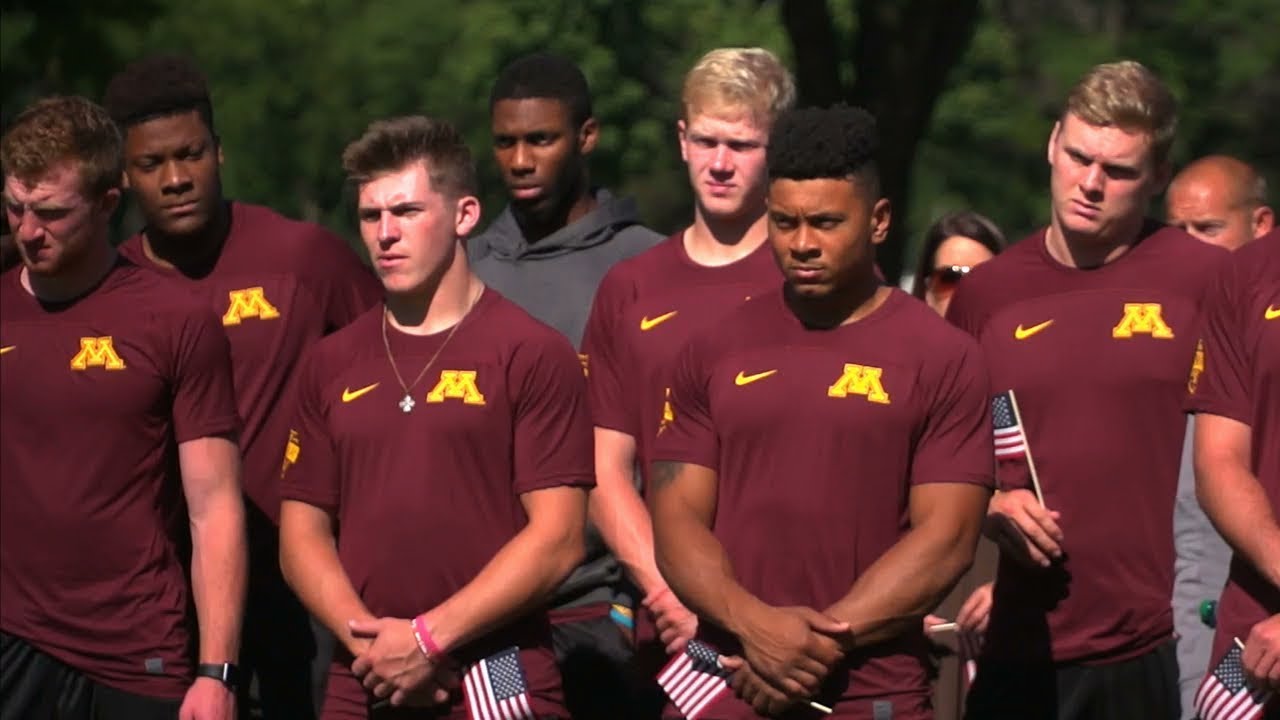 Elite Access: Gophers Visit Bruce Smith's Grave at Fort Snelling