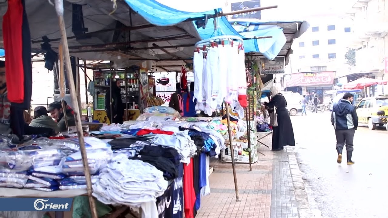 غضب أصحاب البسطات في إدلب بعد قرار مجلس المدينة بإزالة بسطاتهم - سوريا