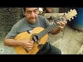 03 Henry Parra El SIBONEY Ejecutando su Tres Puertorriqueño