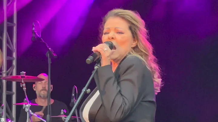 Thomas Anders (Modern Talking) and Sandra (voice o...