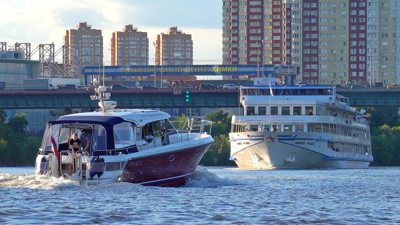 Следственный комитет проверяет обстоятельства аварии катера в Химках