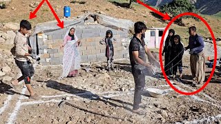 การก่อสร้างบ้านให้ Mahan โดย Mirza Ali และการต่อต้านของภรรยาคนที่สอง