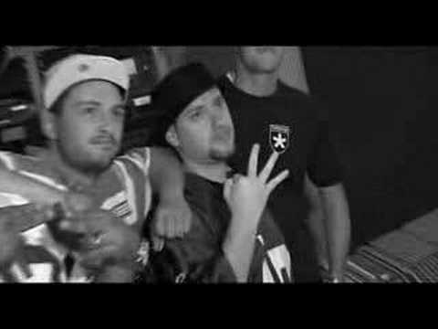 Maxi-B & Matteo Pelli feat. Metro Stars - Fuori Controllo