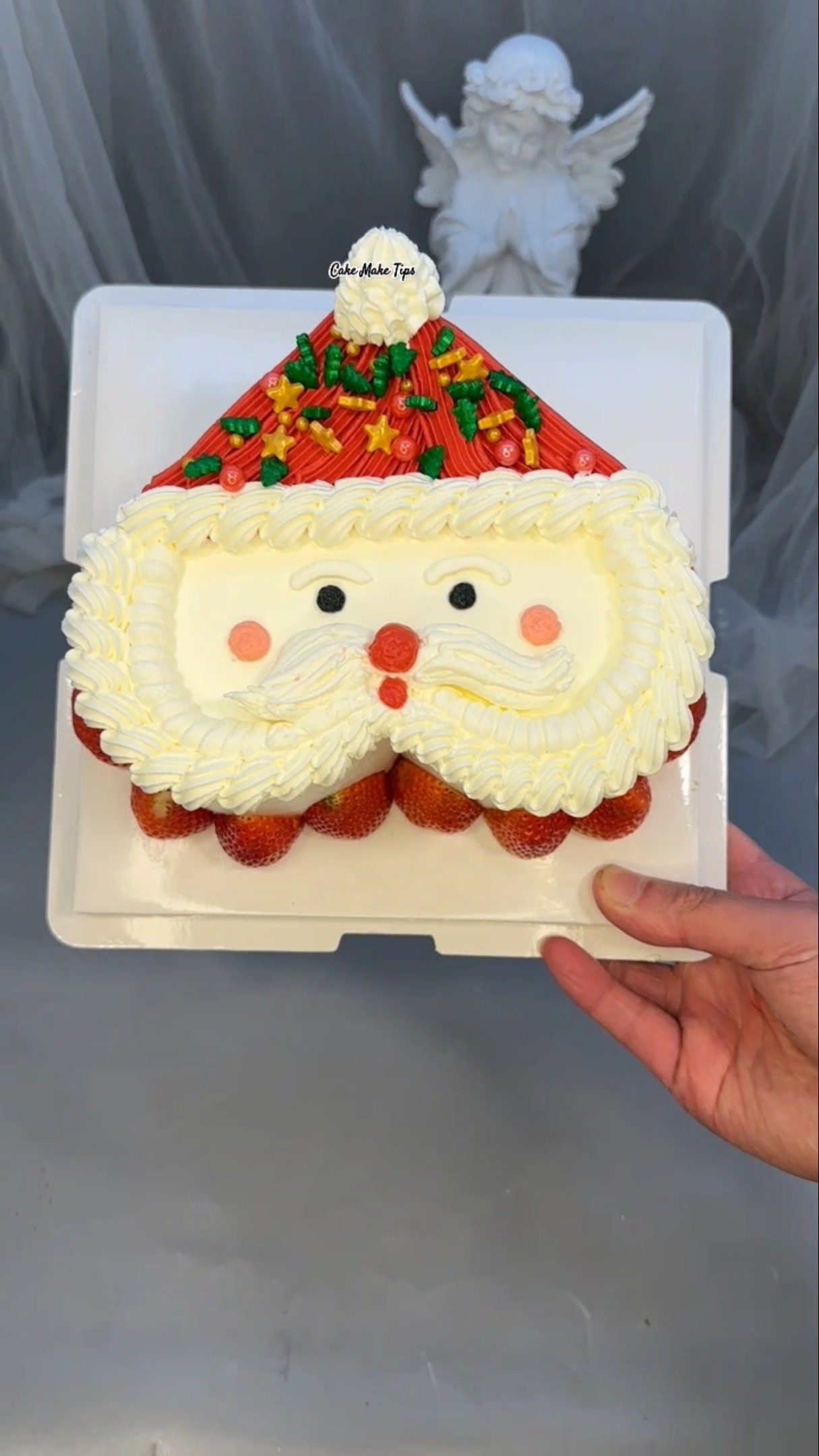 Production process Technical training Cake coating Hands-on instruction 100 ways celebrate Christmas
