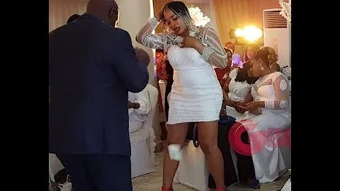See How Kemi Afolabi Rocked Dance Floor To The Surprise Of Everyone At Mercy Aigbe's 40th Birthday
