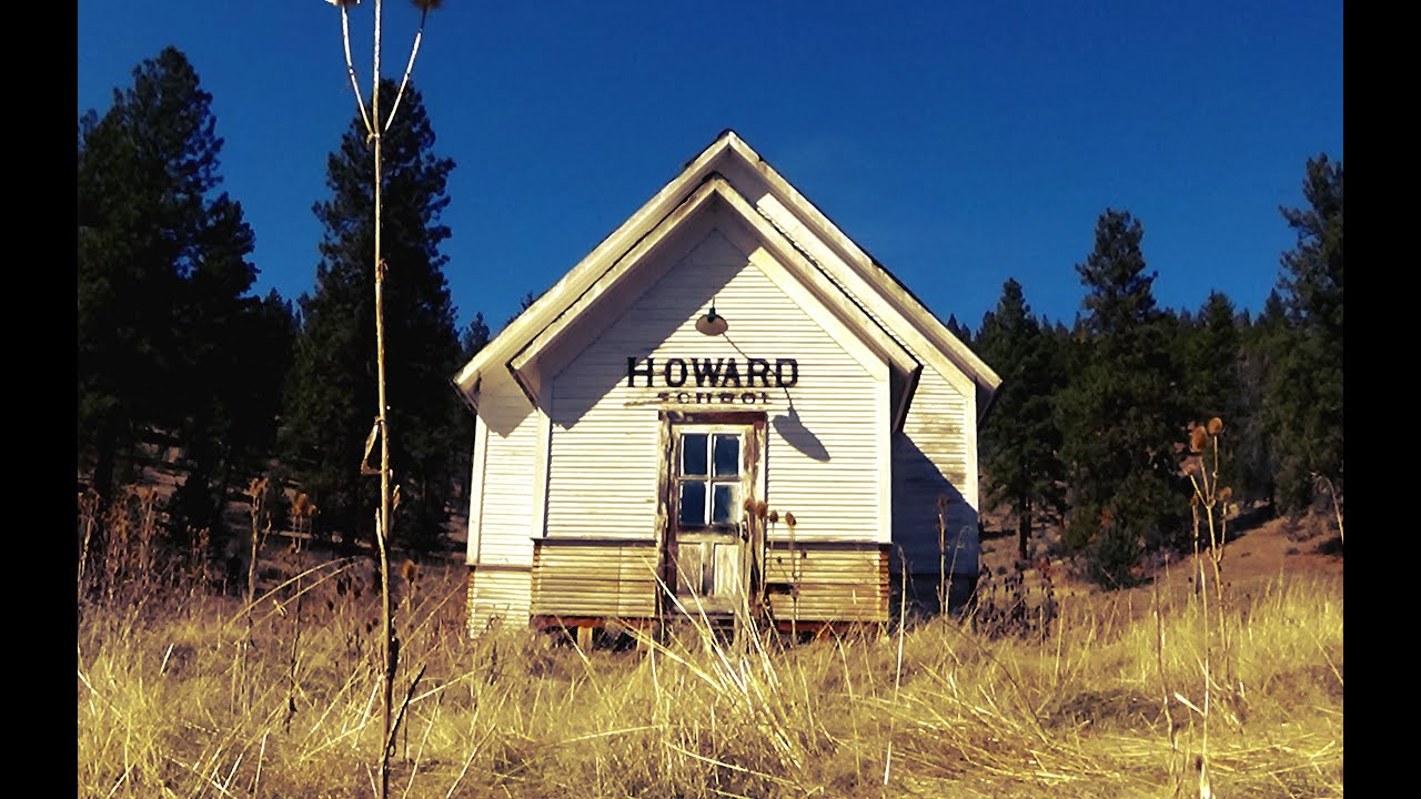 Exploring an Abandoned One-Room Schoolhouse - YouTube
