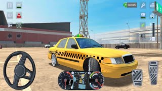 Ford Crown Victoria Taxi in Taxi Car Simulator EVO! 🚖👑 Classic American Taxi King! screenshot 2