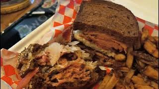 First impressions of Markie's Montreal Smoked Meat sandwich 🥪 review. It's good, but not great. 😎