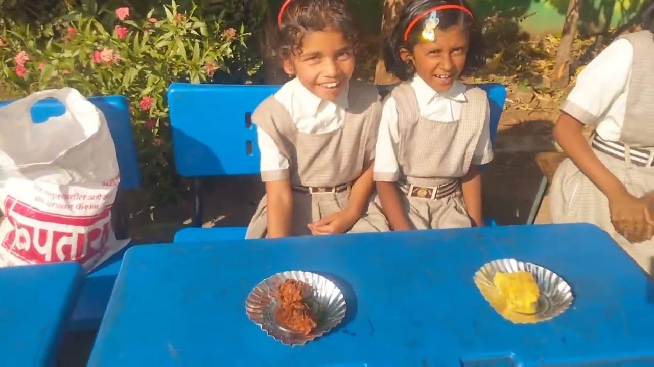 बाल बाजार जिल्हा परिषद प्राथमिक शाळा, साजूर ता . कराड जि. सातारा