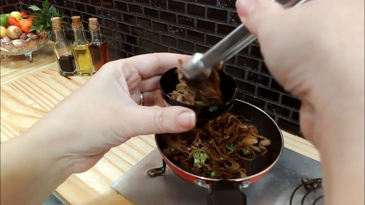 MINI FOOD | YAKISOBA | Comidinha | Mini Cozinha | Mini Kitchen