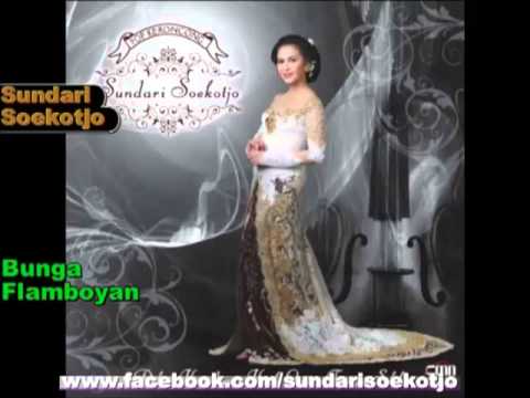 Bunga Flamboyan   Sundari Soekotjo
