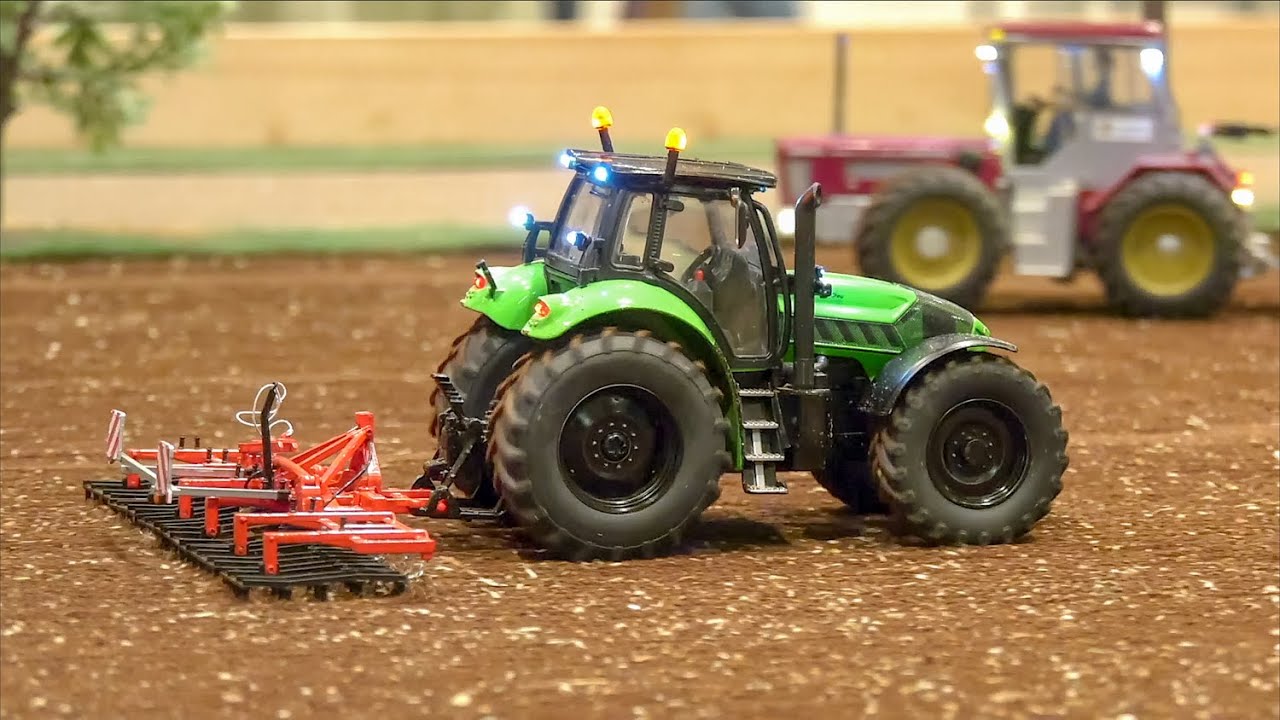 ⁣SIKU FARMING! RC TRACTORS AT WORK!