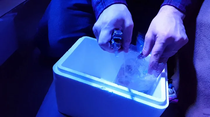 Unboxing coral order from Mark Gabrielli @ Live Ta...