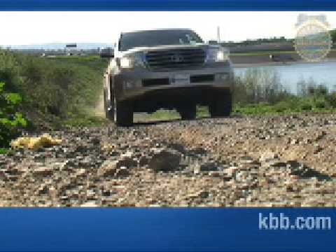 Toyota Land Cruiser Video Review - Kelley Blue Book