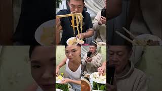 BU BULYON — HARG'OV! Chuntsin xogosidagi olovli qozon dasturxon atrofidagilarni otashin ajdahoga ayl