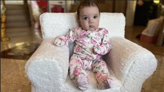 VLOGMAS DAY 4 - The Cutest Baby Chair!