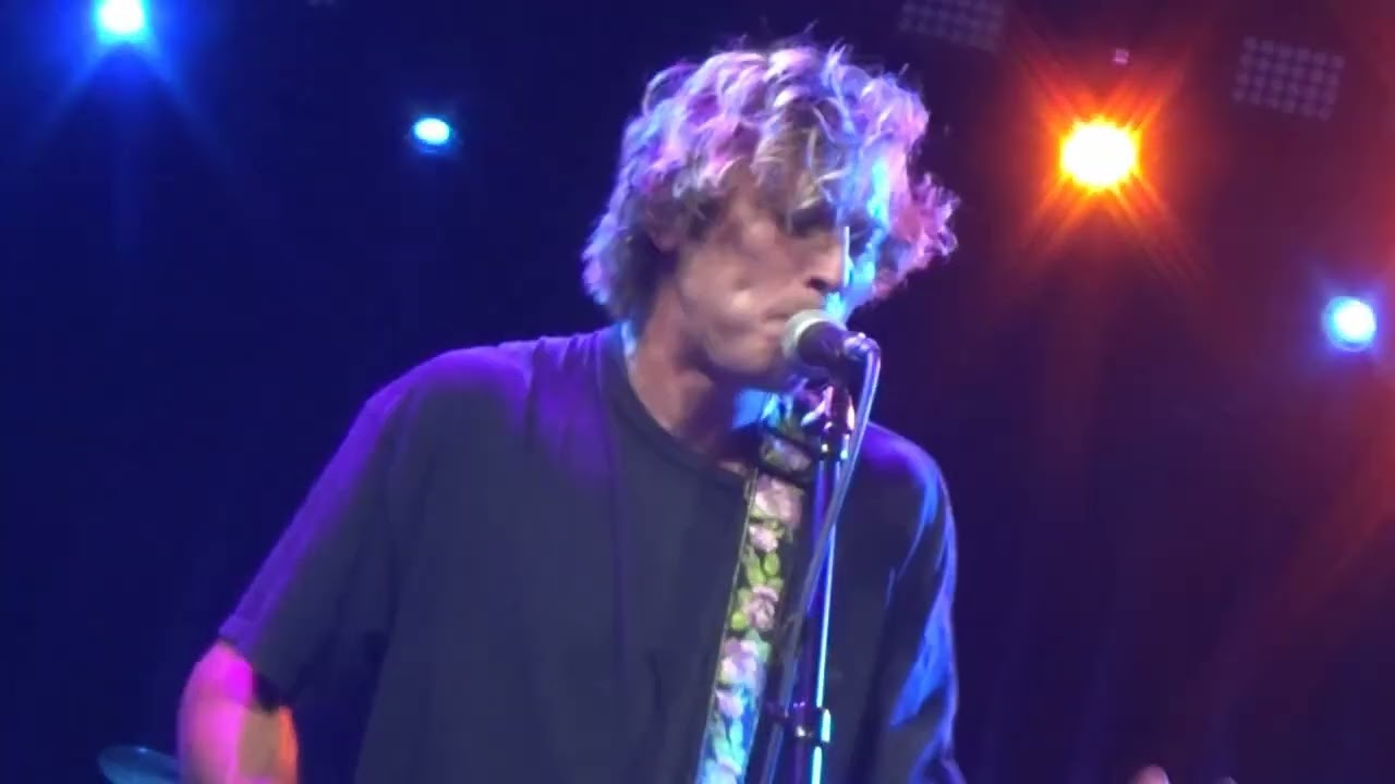 Watch Ditz - Birdbrain (Live) June 26, 2022 @ House of Independents on YouTube Watch Ditz - Birdbrain (Live) June 26, 2022 @ House of Independents on YouTube