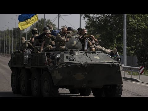 La bandera ucraniana vuelve a ondear en decenas de localidades de Járkov