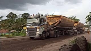 spotting truk trailer gandeng super besar pengangkut batubara di simpang desa banyu tajun