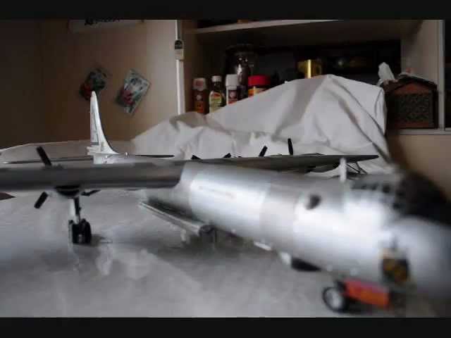 Convair B-36 Peacemaker 1：72 モノグラム - YouTube