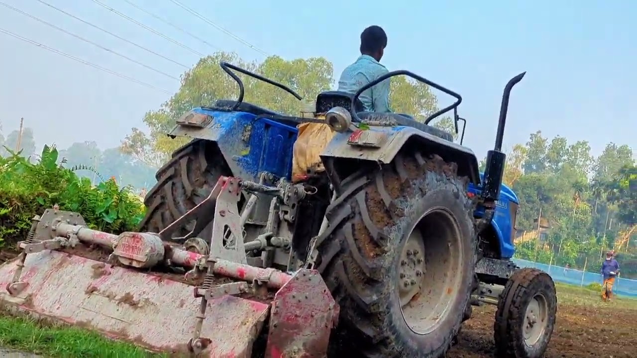 Raching tractor 🚕🚔🚓🚒🚚🚐🚑🛻🚚🚛🚛🚛🚚🚚🚛🚚🦽🛵🏎️🏎️🛴🚲🛺🛺🛞