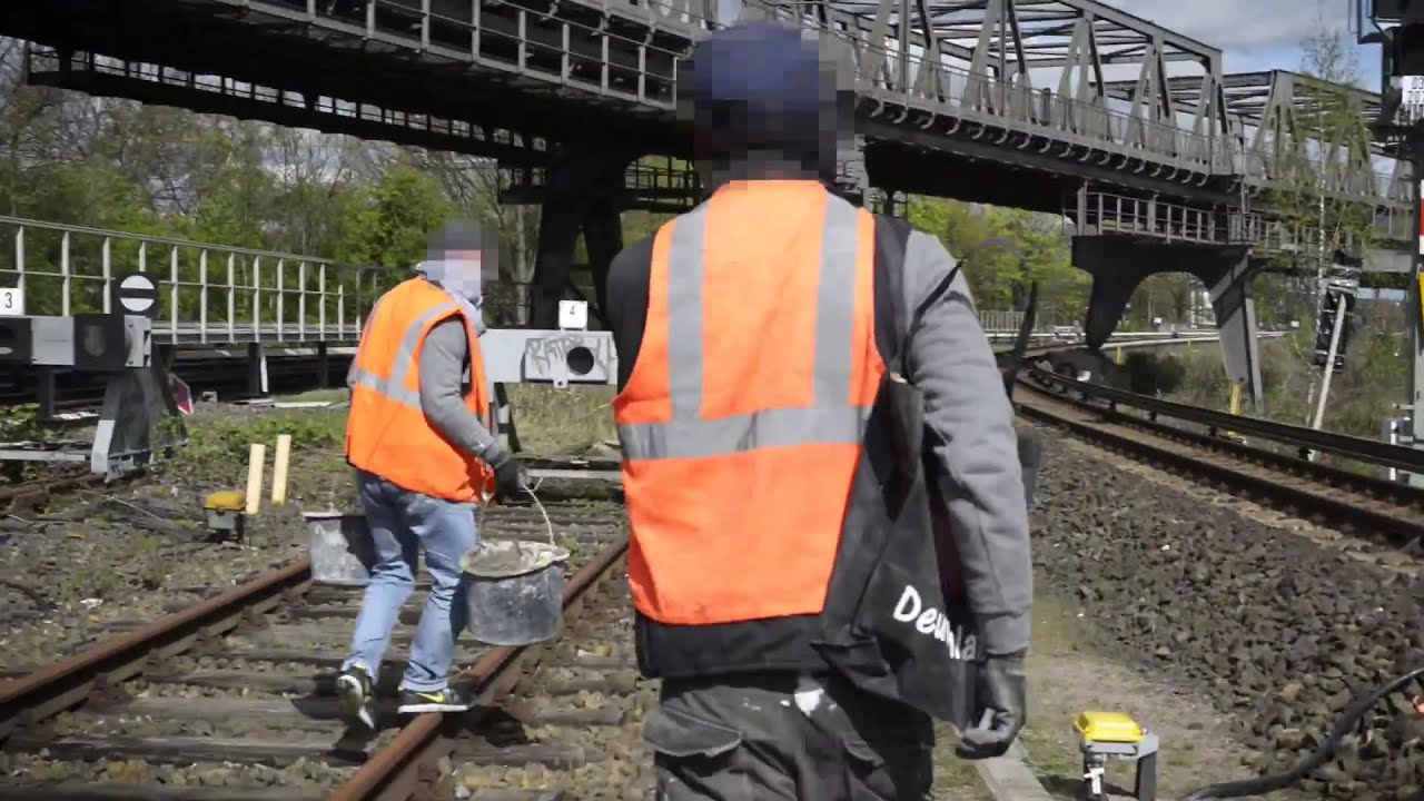 S Bahn Hamburg zugemauert