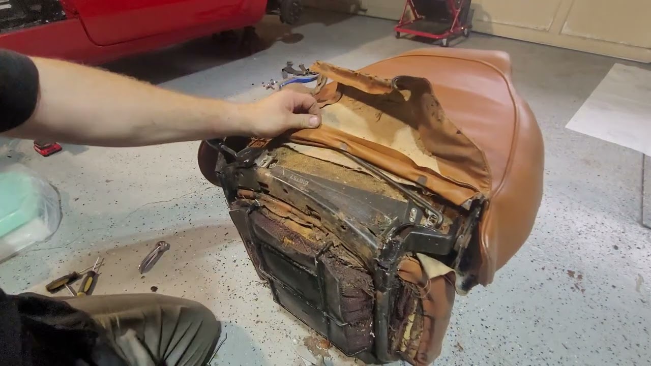 Triumph spitfire seat cover change part 1