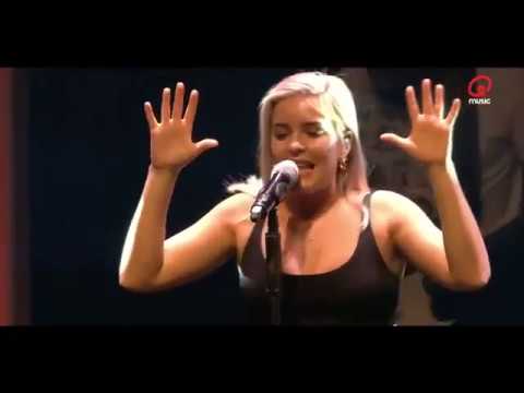 Anne Marie Breathing Fire LIVE Live In The Qube For Q Music Belgium 