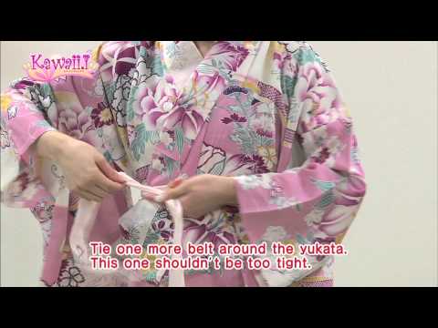 Kawaii Tutorial #14 - How to Wear YUKATA (Traditional Japanese Summer Kimono) With Ayumi Hoshino