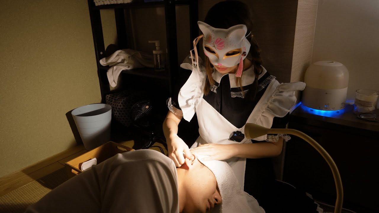 Чудесное ковыряние в ушах, принесенное горничной