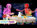 Spooky Scary Skeleton Songs For Kids | Skeleton Family Dinner Song | TeeheeTown
