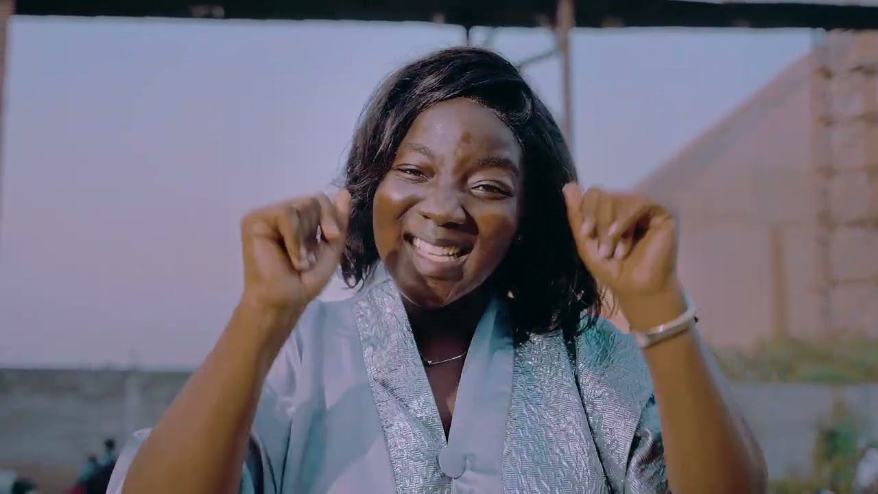 Majorito Totorino & MIRIELLE  PESSIAME (Clip Officiel )