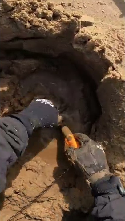 Maniac hid it on the beach, I found it 😱