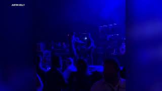 Jane's Addiction singer attacks guitarist during Boston show