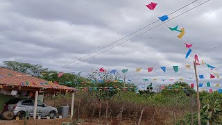 Coloquei as bandeiras do São João 