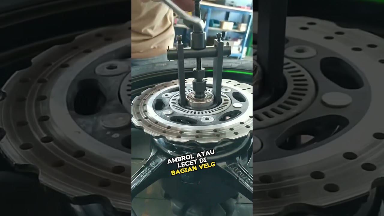 Cara melepas bearing roda motor menggunakan tracker 