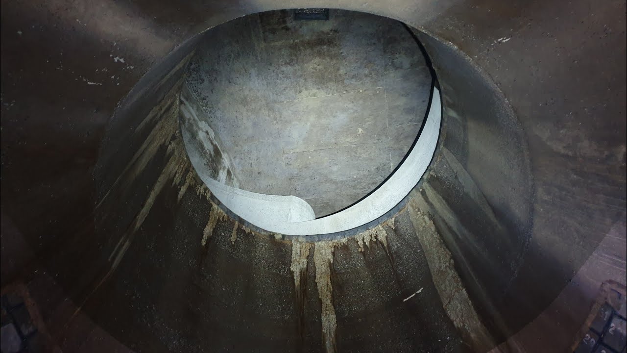 Düker Colvert- Begehung - Kanalisation Überlauf Overflow - 4 Meter Durchmesser Geräusch bombastisch