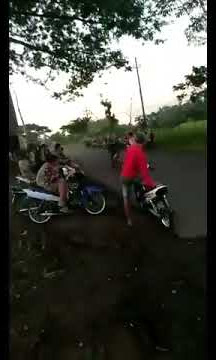 Balap liar terpanas Honda astrea vs yamaha vega _ win Honda astrea