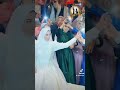 أصحاب العريس والعروسة ولعواالفرح علي اغنية أرقص علي مهلك