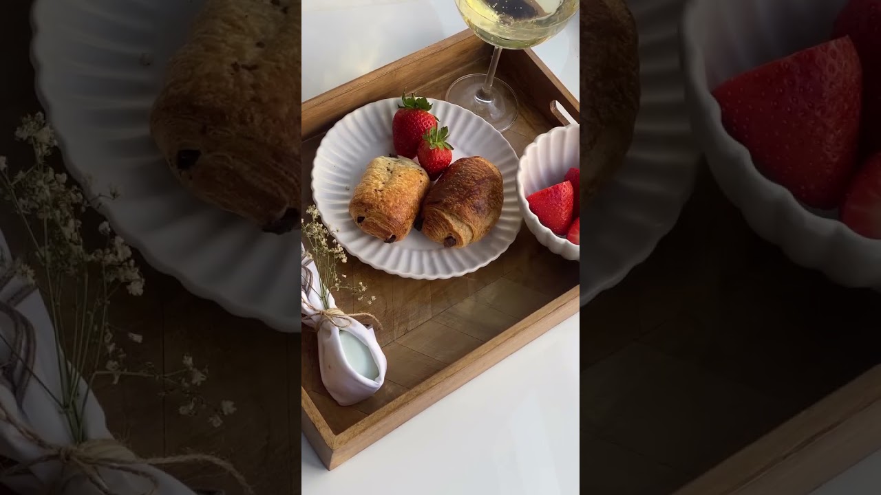 Mothers Day Ideas | Champagne Breakfast in Bed