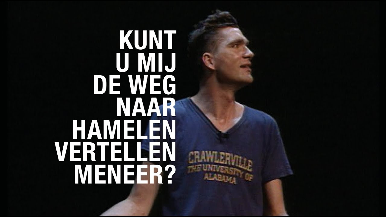 Theo Maassen: Kunt u mij de weg naar Hamelen vertellen meneer ? - YouTube