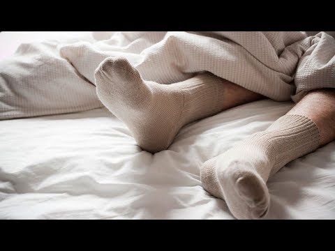 Вот что может произойти с твоим мозгом, если ты ложишься спать в носках