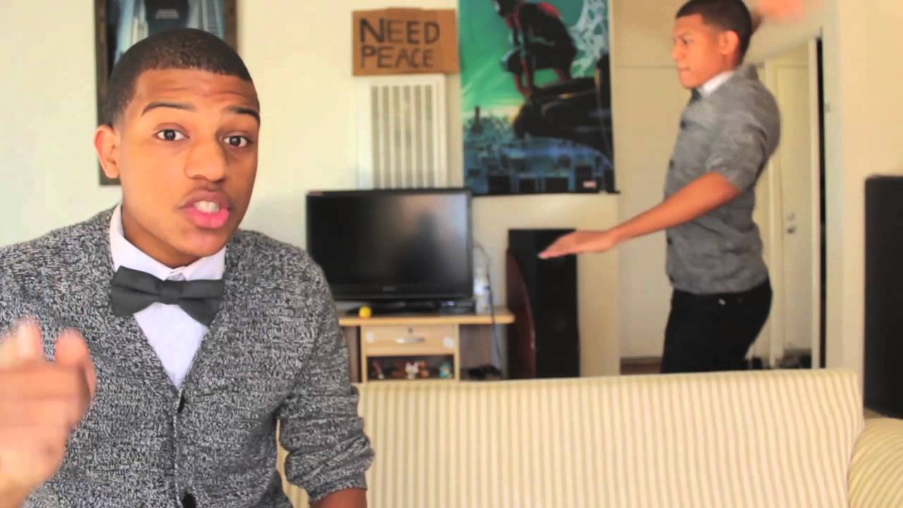 TOP 10 Nerdy Dance Moves - My 10 favorite and most nerdy dance moves. What's your favorite? If you liked it, share it! :D