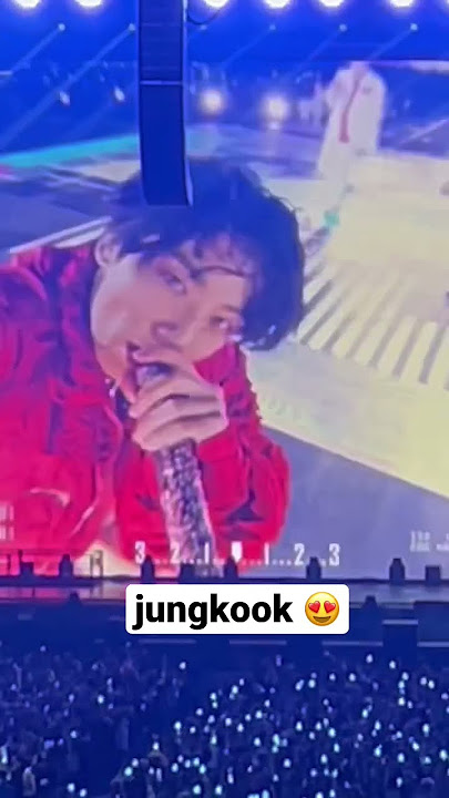 jungkook of bts mesmerizing eyes during dope at ptd las vegas day 3