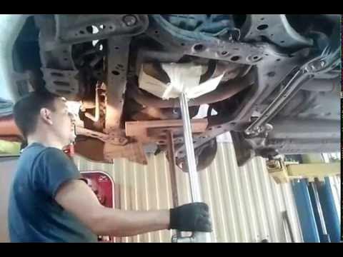 Как снять коробку на тойота камри 40 Снятие АКПП Тойота Венза - YouTube