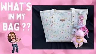 What's In My Bag ?? Tote Bag 🌷🌻🌺 (Where I've Been? )