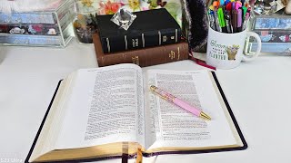 Easy Bible Study Tips and favorite reference Bible comparison thomasnelsoninc catwoods5499
