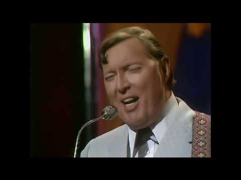 BILL HALEY - ROCK AROUND THE CLOCK (LIVE) - TOP OF THE POPS - 11/4/74 [RESTORED]