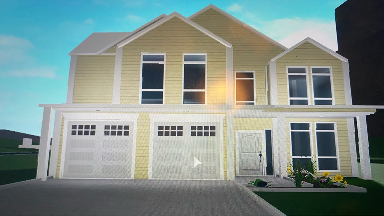 BLOXBURG FAMILY MANSION EXTERIOR - YouTube