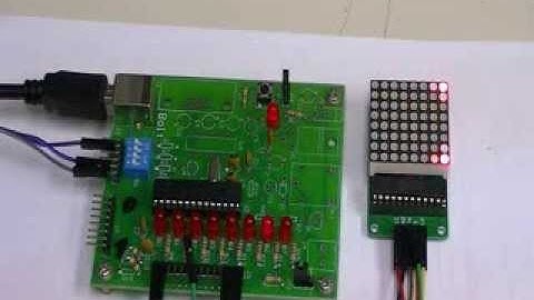 MAX7219 display controller with 8X8 LED Matrix